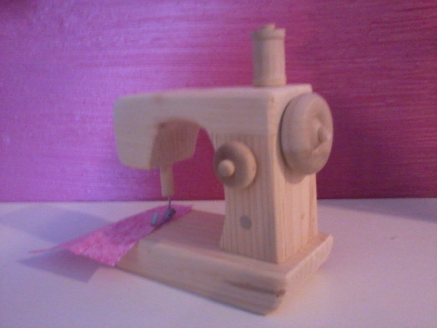 18 Doll sized sewing machine by Dcwp on Etsy