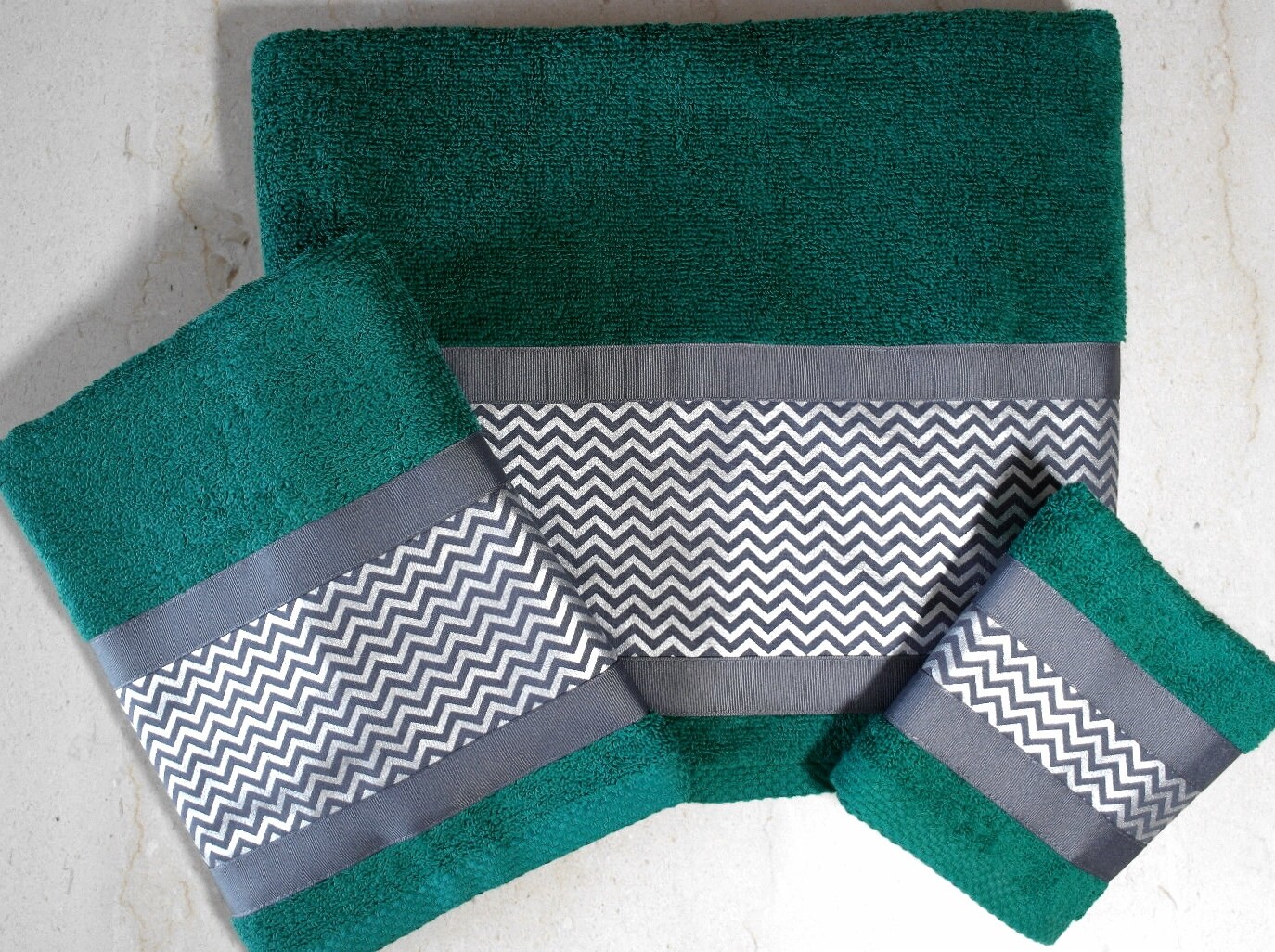 Bathroom collection 3PC towel set emerald green by BDeco on Etsy