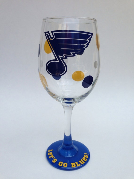 Items similar to St. Louis Blues 20oz wine glass on Etsy