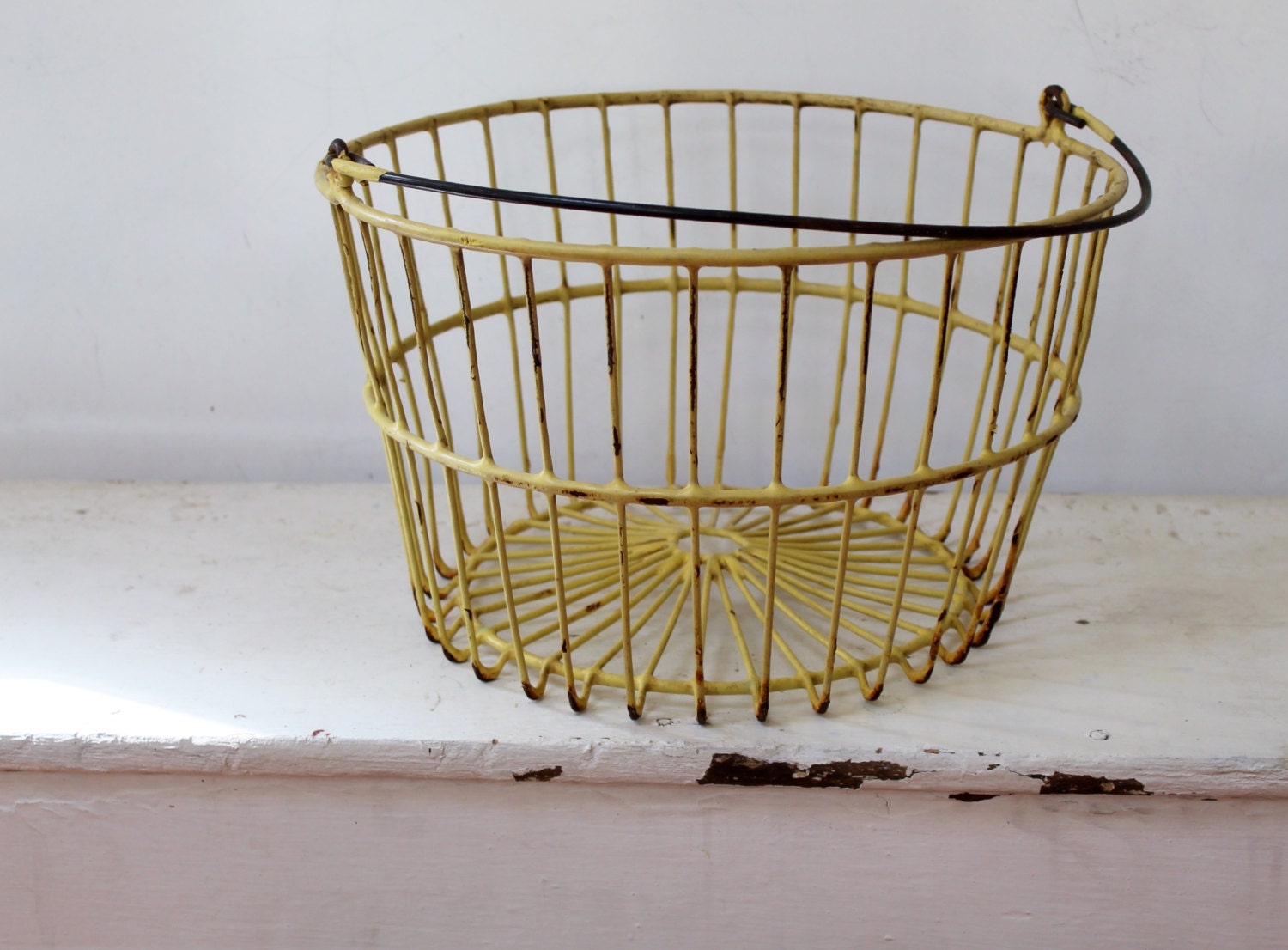 Vintage Round Metal Egg Gathering Basket with Swing Handle