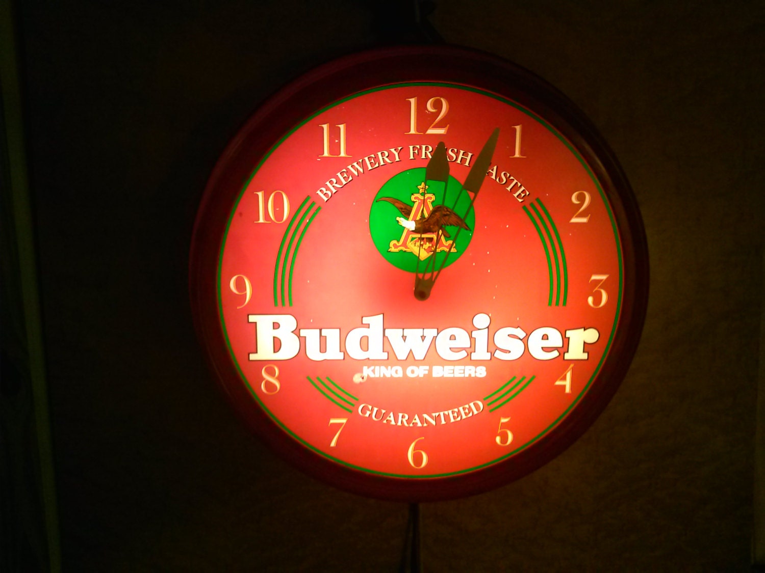 Lighted BUDWEISER electric Clock