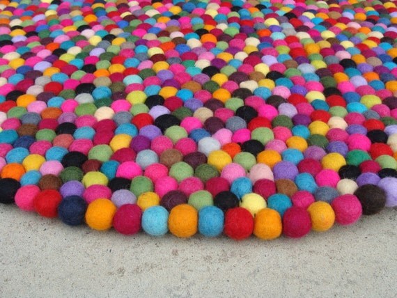 pom pom rug round rug, pom pom rug, felt ball rug, in freckle Nepal handmade Kathmandu