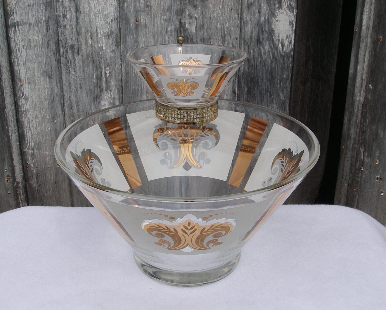 Vintage Chip and Dip Salad Serving Bowls Mid Century Frosted