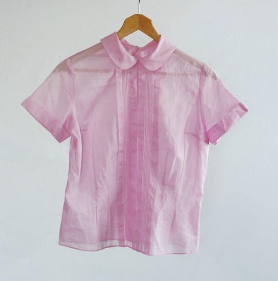 Vtg 50s pink blouse with pleats and peter pan collar / one of