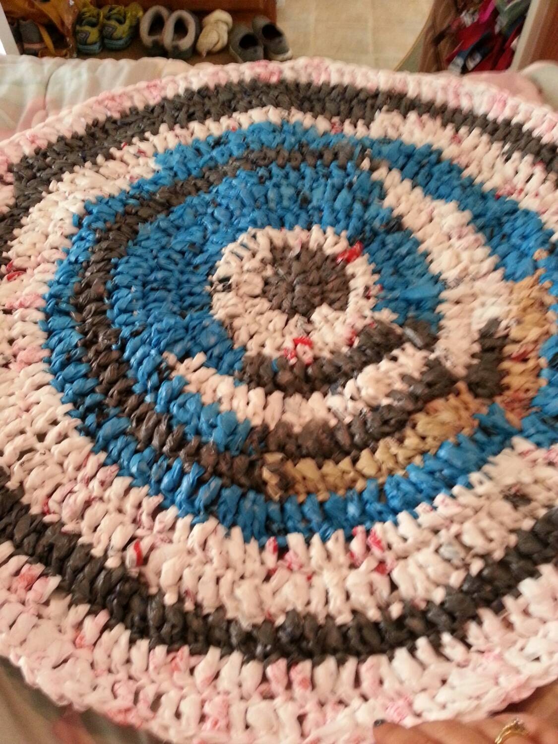 Crochet plastic bag rug