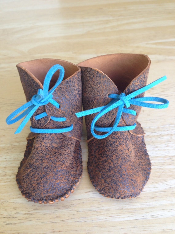 Items similar to Leather baby moccasins. Customized- Hand stitched ...