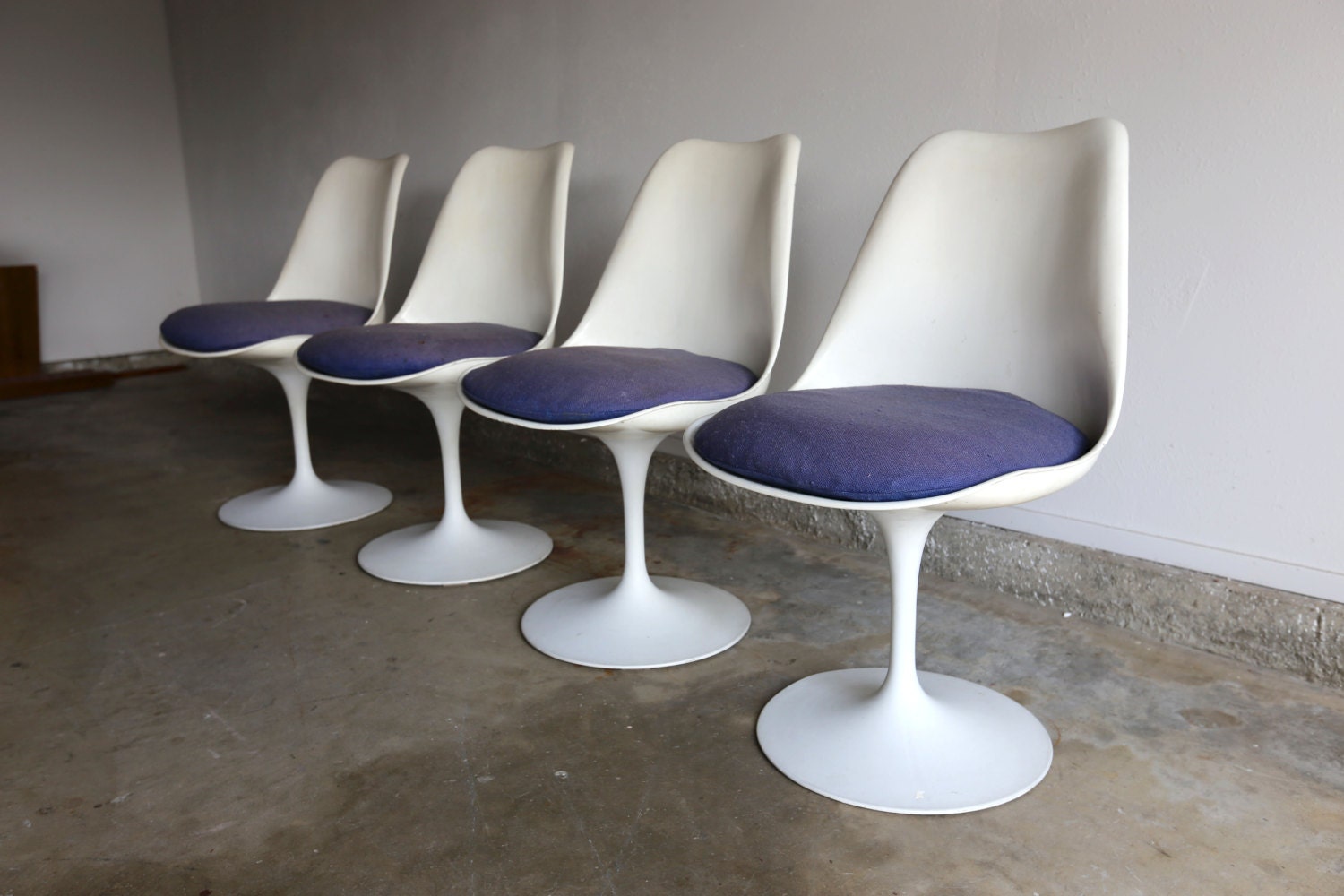 Mid Century Modern Saarinen Bucket Chairs for Knoll 1955