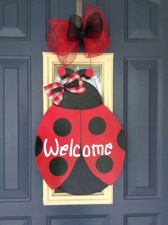 Items similar to Ladybug Wreath | Ladybug Door Hanger | Summer Wreath ...