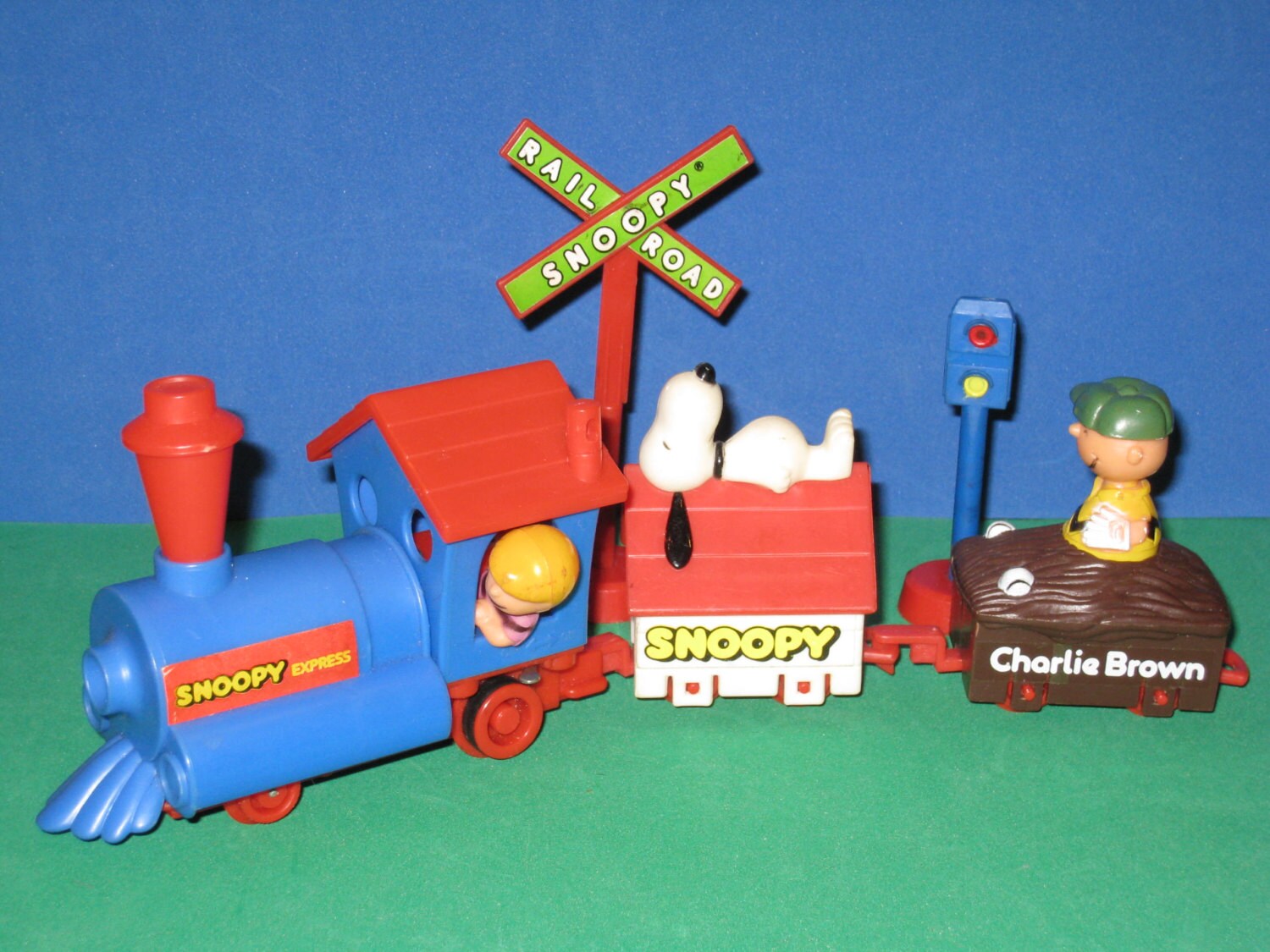 snoopy christmas train set