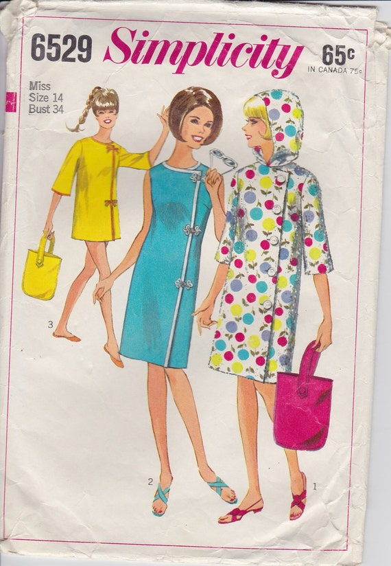 60s Beach Cover Up Robe and Tote Sewing Pattern Simplicity Pin on plus size swimsuit