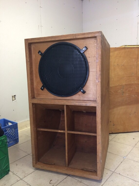 Items similar to 18 Scoop Bass on Etsy