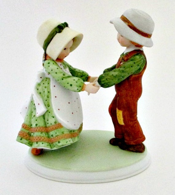 Holly Hobbie Vintage Figurine / Holly and Robby by vintagejunque