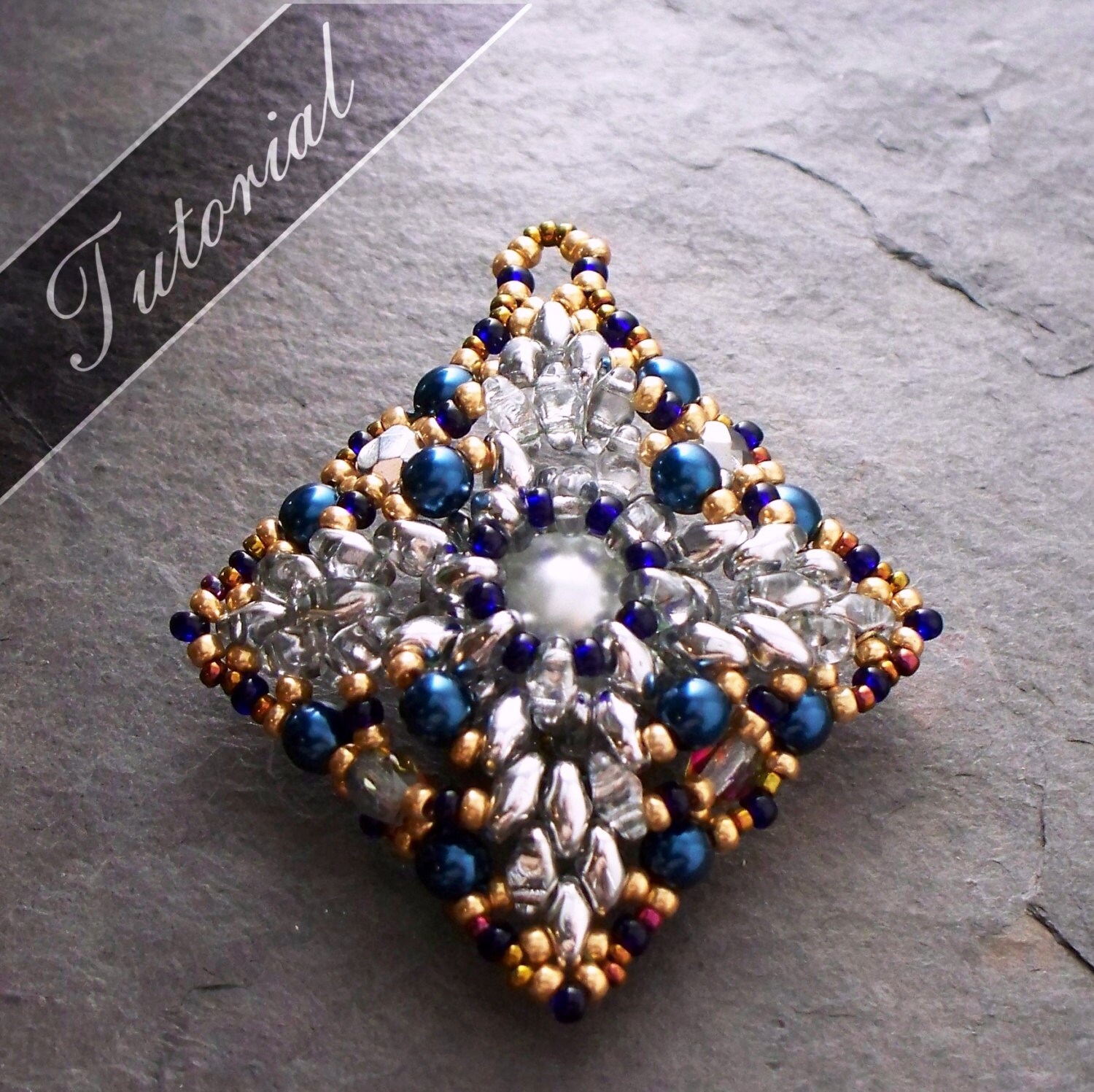 Diamond Shaped Pendant Bead Pattern Super Duo and Rivoli Bead