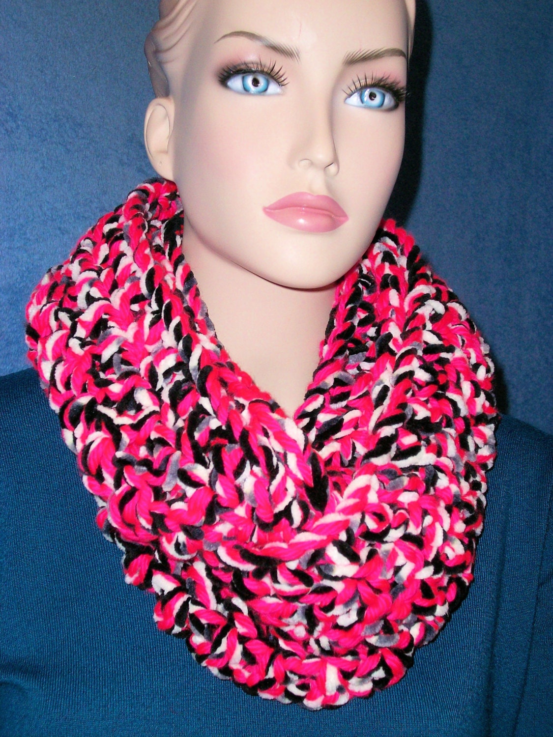 Neon Pink Crochet Infinity Scarf Black White Crocheted