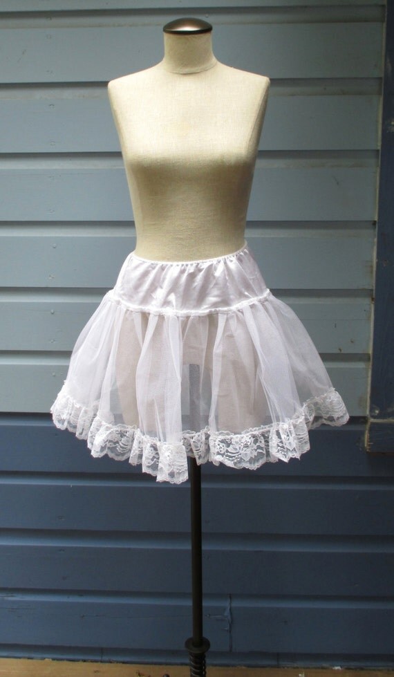 Sale Vintage 70s Petticoat White Ruffle Petticoat Lingerie