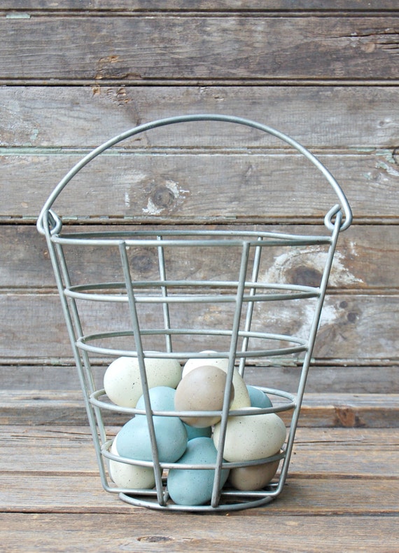 Vintage Metal Wire Golf Ball Bucket Basket
