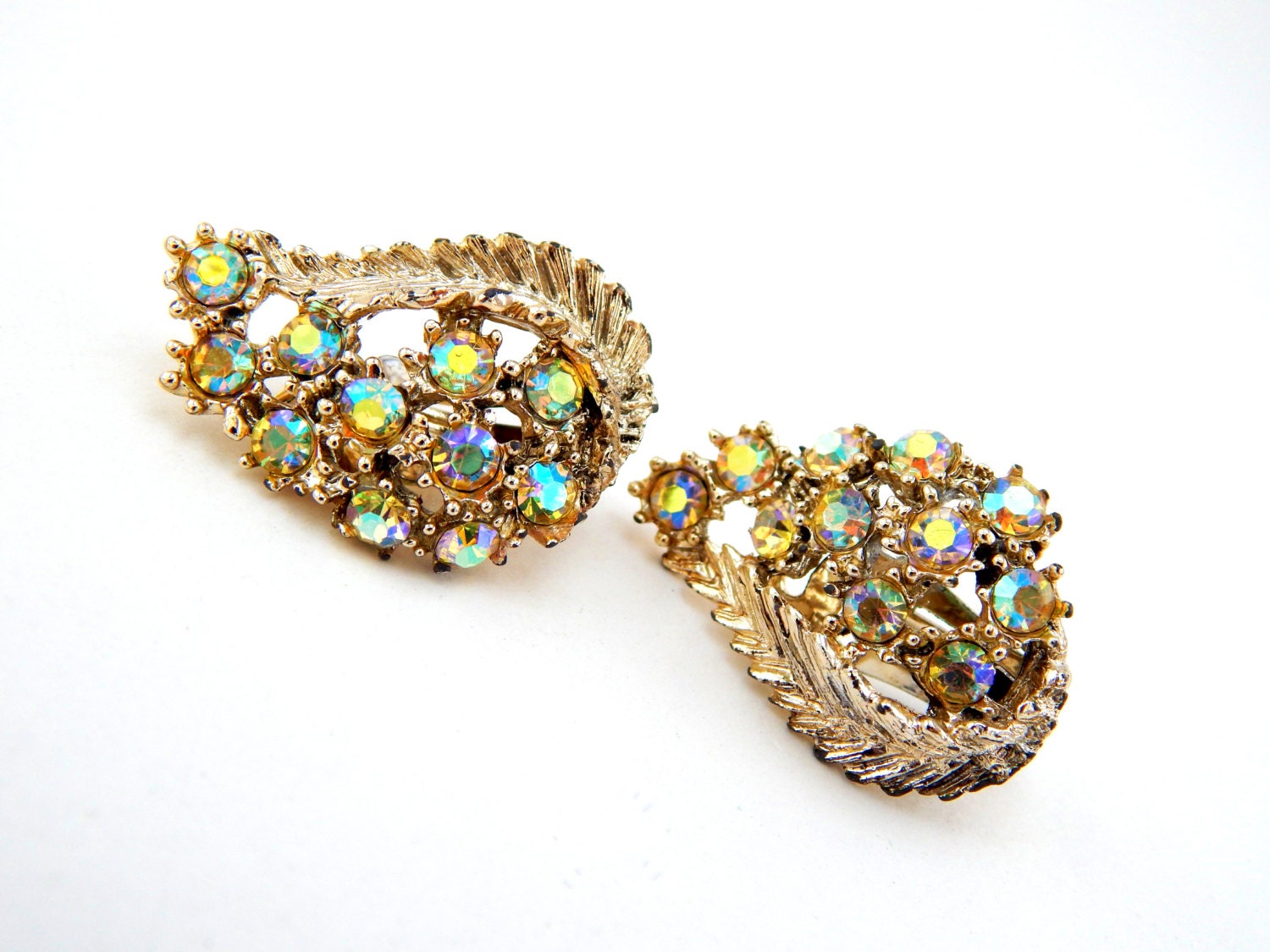Vintage BSK Rhinestone Earrings ClipOns Gold Leaf Light