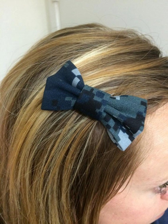 Items similar to Mini Camo Hair Bows YOU CHOOSE CLIP on Etsy