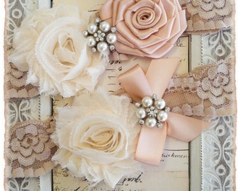Wedding Garter Set, Lace Bridal Garter Set, Lace Wedding garter Set, Champagne Lace Garter Set - Champagne Lace, Cream and Blush Flowers