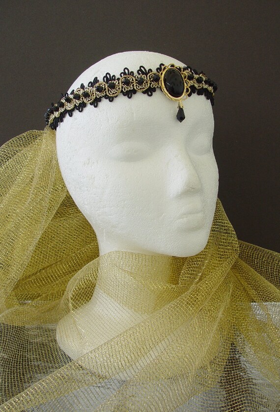 tudor headpiece