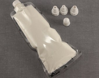 White Decoden Whipped Cream - Fake Whip - Mod Podge Collage Clay - in piping bag with 3 decorative tips