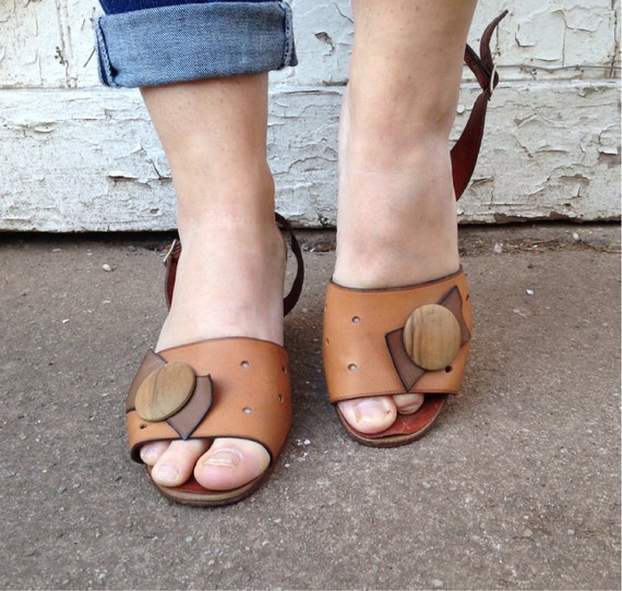 size 8, Vintage1970s Brown Leather Sandals  Stacked Heels and ...