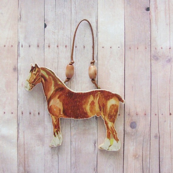 Wood Horse Ornament / Upcycled 50s Handcut UK Wood by ME2Designs