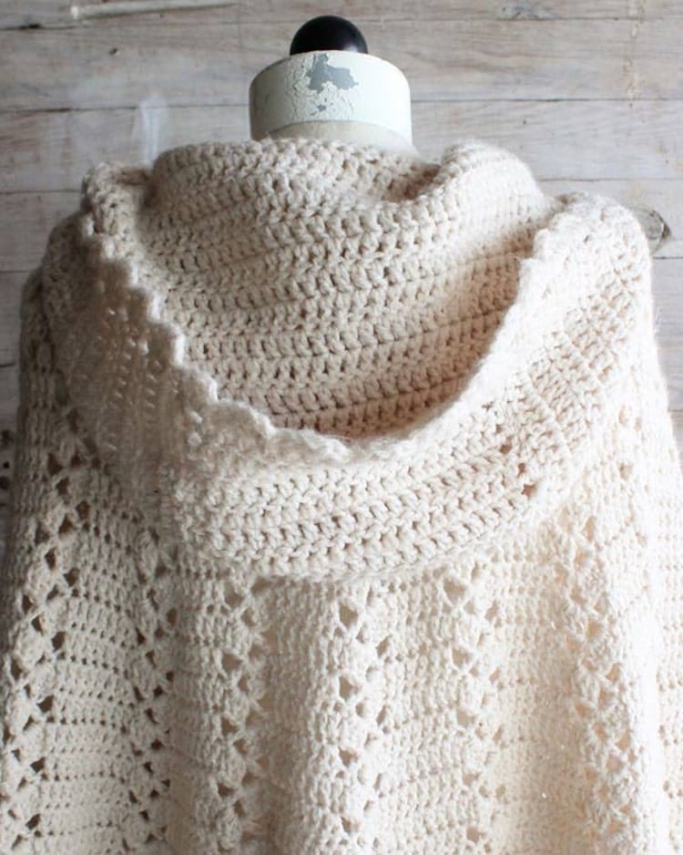 Long Hooded Cape Crochet Pattern PDF by Maggiescrochet on Etsy