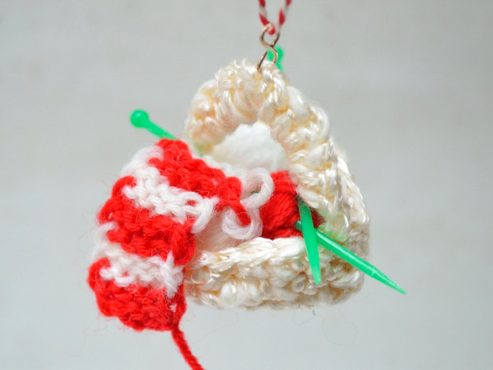 Mini Knitting Basket - Christmas Tree Ornament - Red White Yarn - Gift for knitter