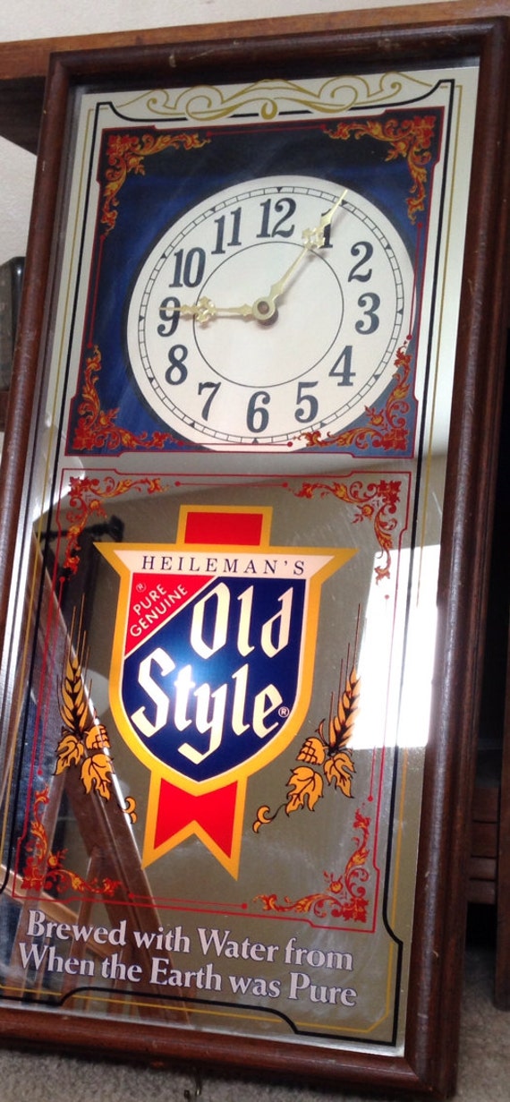 Vintage beer sign Old Style light up clock by
