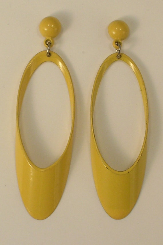 Costume Jewelry Earrings Yellow Oval Metal Pierced Dangle