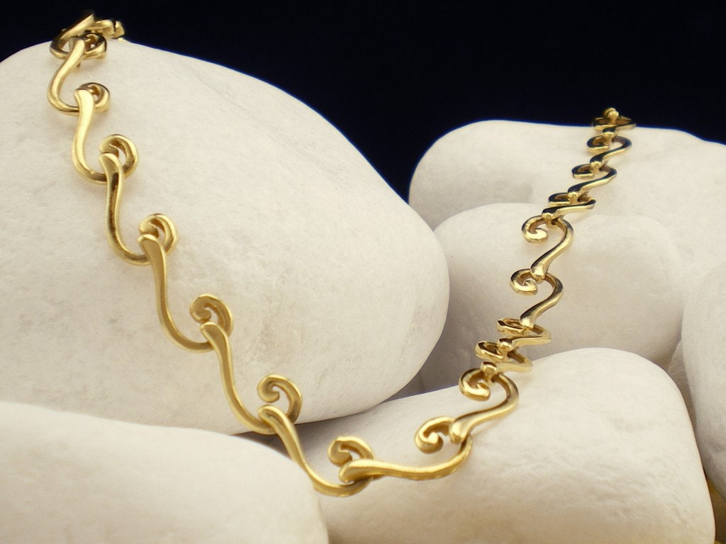 Handmade Solid 18K Gold Necklace Wave