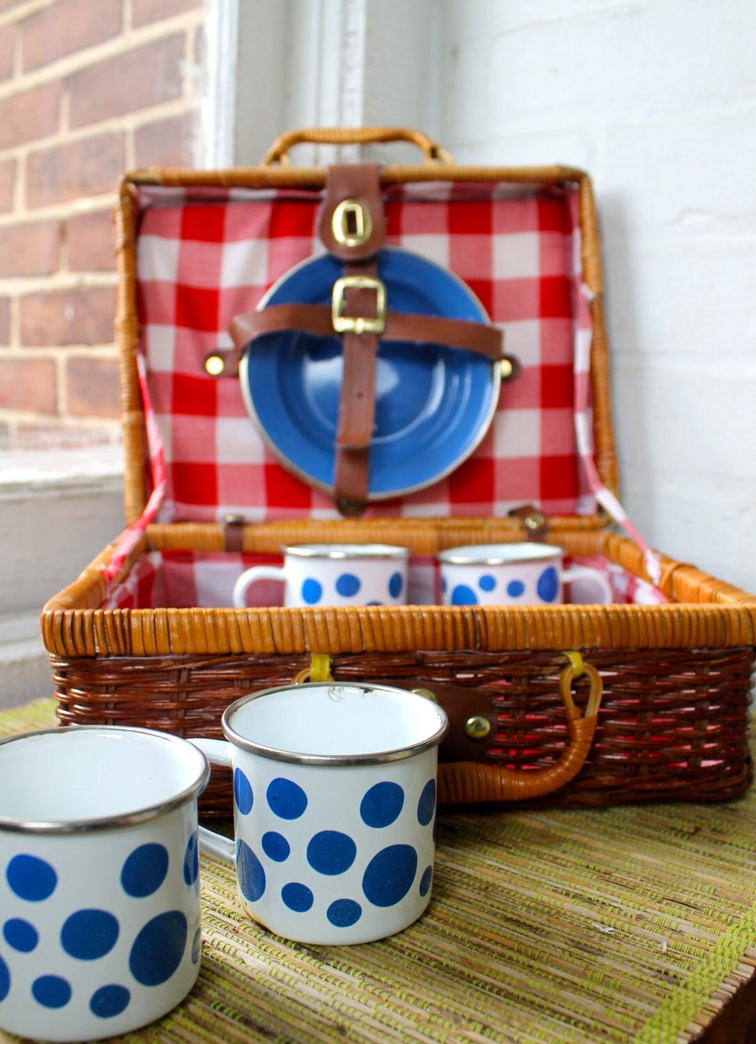 Vintage Childrens Picnic Basket Enamel Ware Set by Obsoletestreet