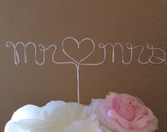 Custom Cake Topper - Wedding Cake Topper, Mr & Mrs,Wire Cake Topper, Personalized Cake Topper, Unique Wedding Gift