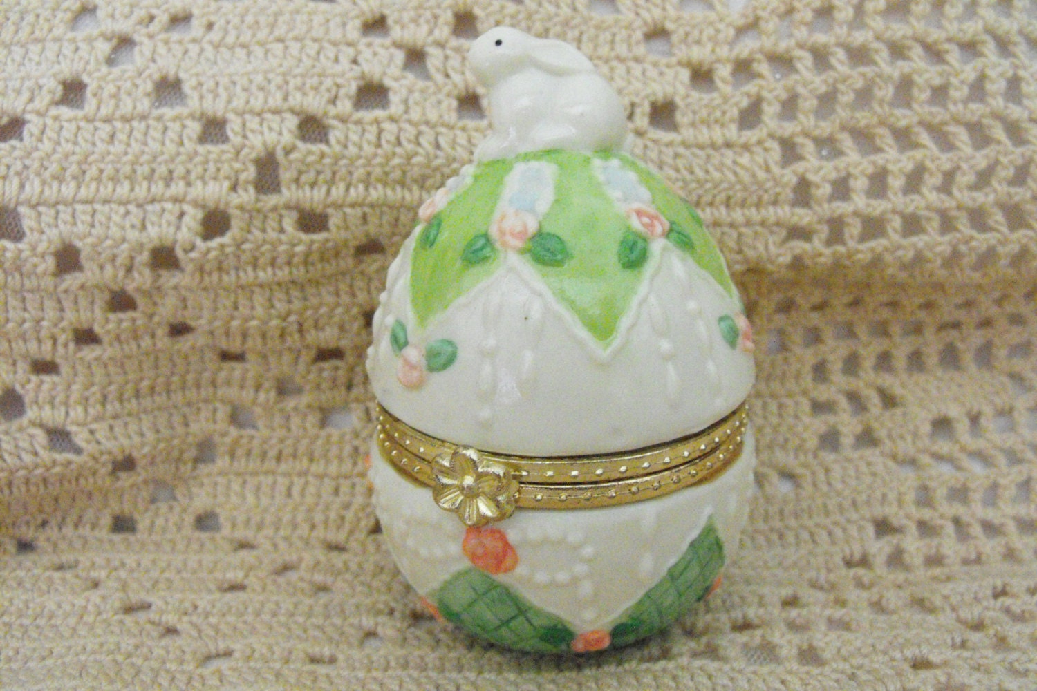 Trinket Box Bunny Egg Porcelain Hinged Gift Porcelain egg
