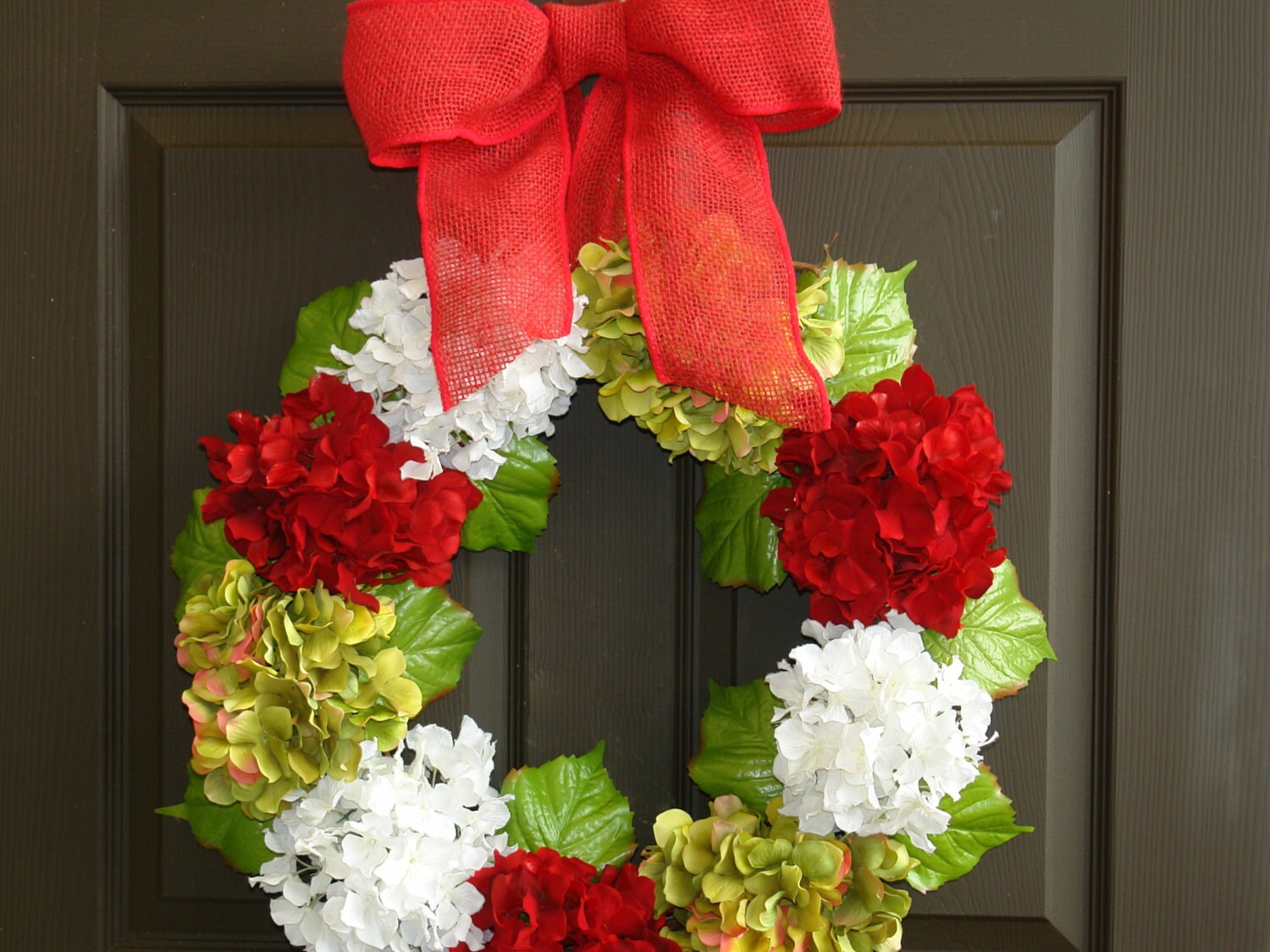 Christmas wreath XXL traditional Holiday wreaths Seasons Greetings wreaths front door wreaths Christmas wreaths decorations