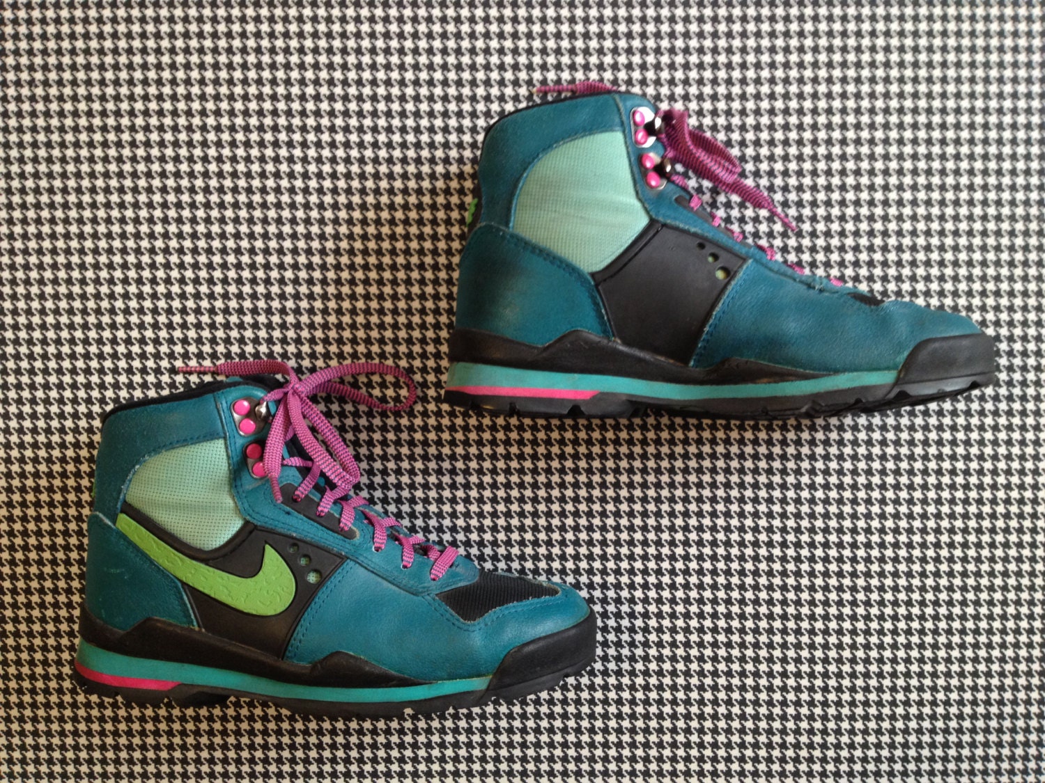 hike nike vintage