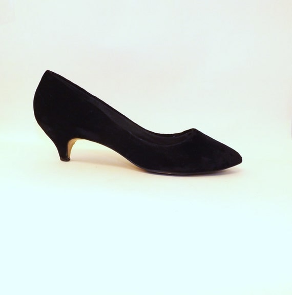 Vintage Dolce by Pierre Size 8.5 Black Velvet High Heel Pumps