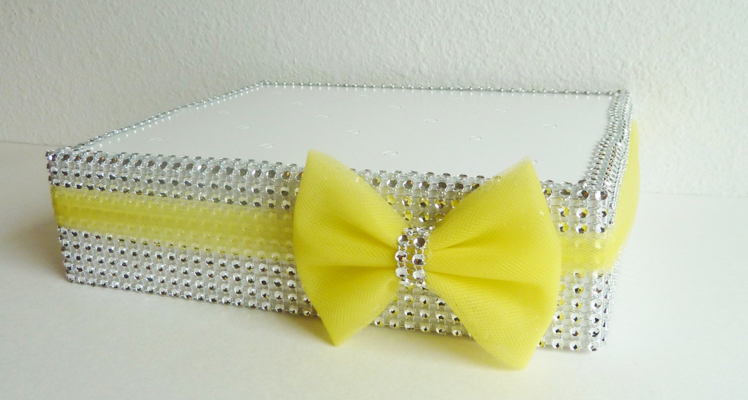 lemon yellow tulle bow silver bling cake pop stand display