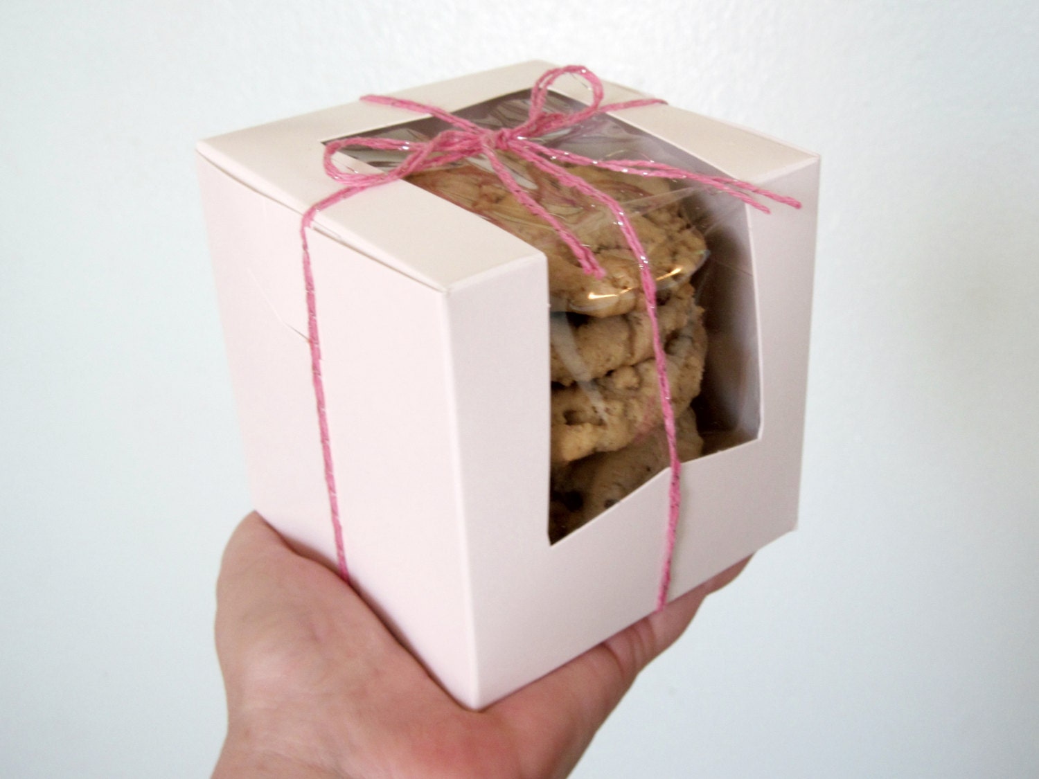 Cupcake or Cookie Bakery Favor Box 12 4 Length x