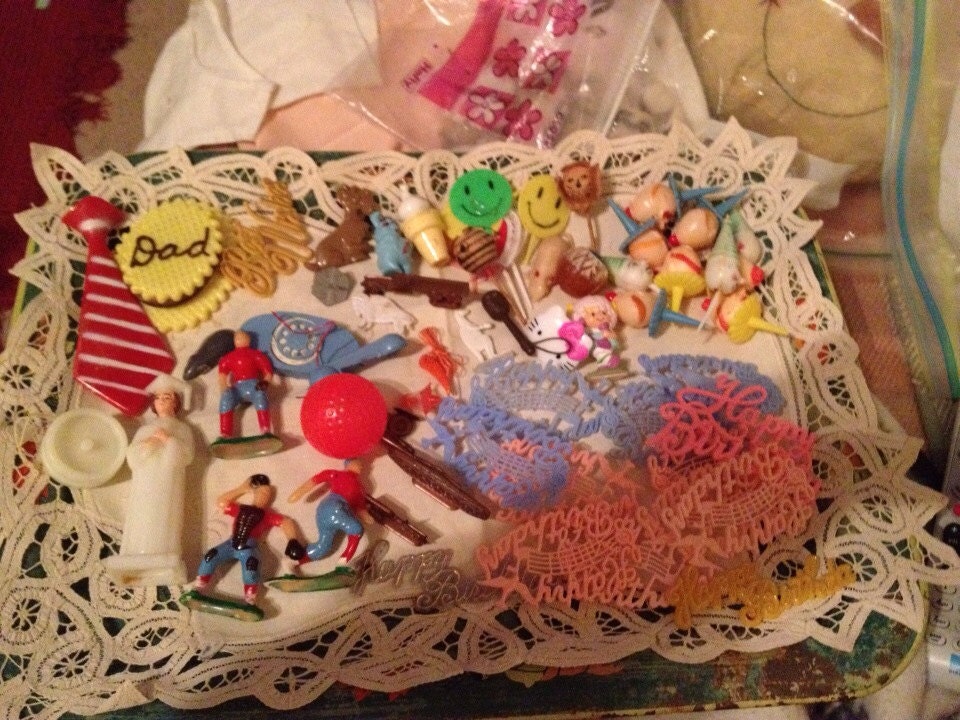 Vintage cake toppers
