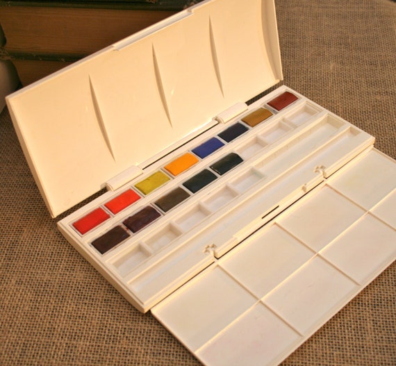 Winsor Newton Studio Watercolor Paint Palette Box holds 24