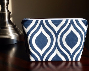 Makeup, cosmetic bag, zipper pouch, clutch - navy blue geometric scallops