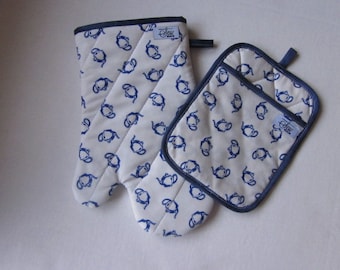 Made to Order Oven Mitt & Pot Holder Set. Free Shipping!