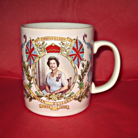 Royal Family Mug Her Majesty Queen Elizabeth II 1992 40th