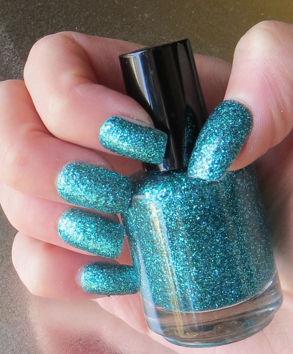 Caribbean Dream Turquoise Glitter Nail Polish