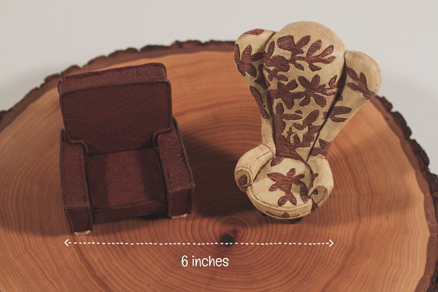 up chairs wedding cake topper