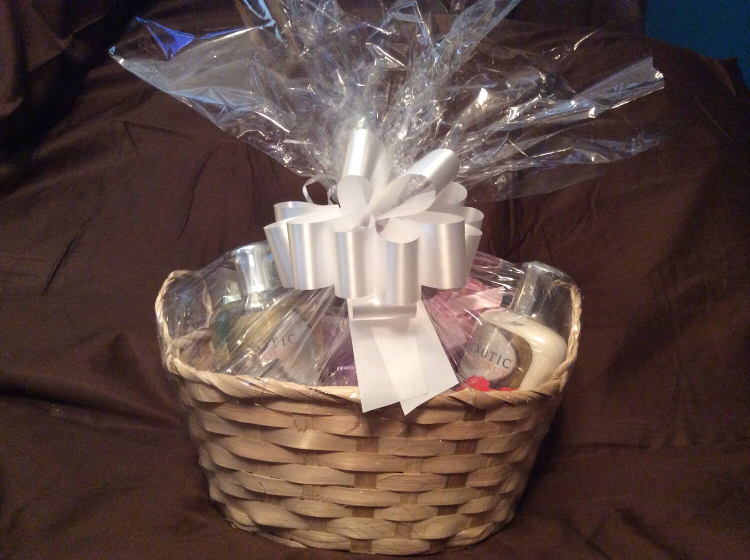 Bath and Body Works Exotic Coconut Gift Basket