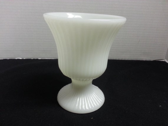 Eo Brody Co Milk Glass Pedestal Vase M7000 Cleveland Oh 