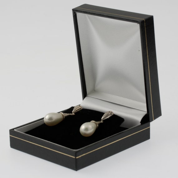 Items similar to D029 Leatherette Earring Box large x 12 on Etsy